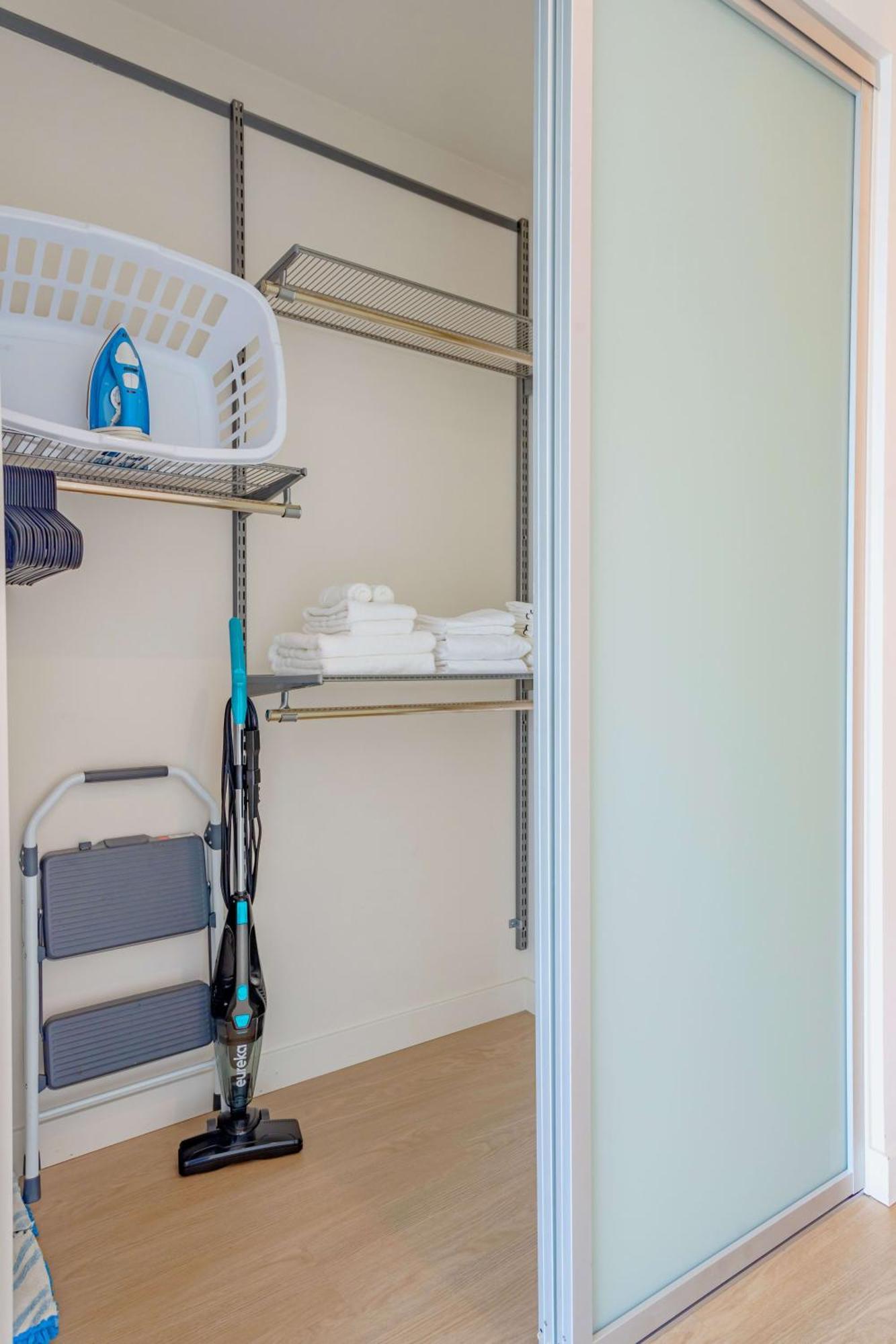 Cozy & Charming W Full Bed & Kitchen Ucla Apartment