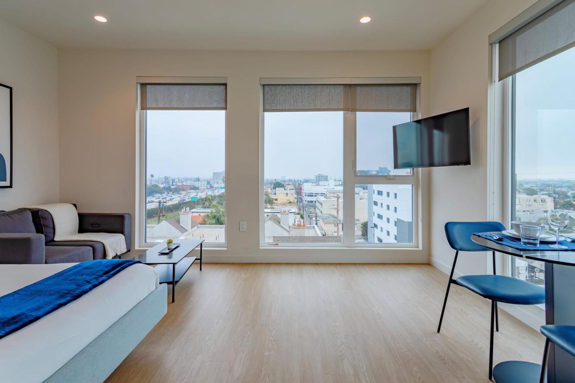 Cozy & Charming W Full Bed & Kitchen Ucla Apartment