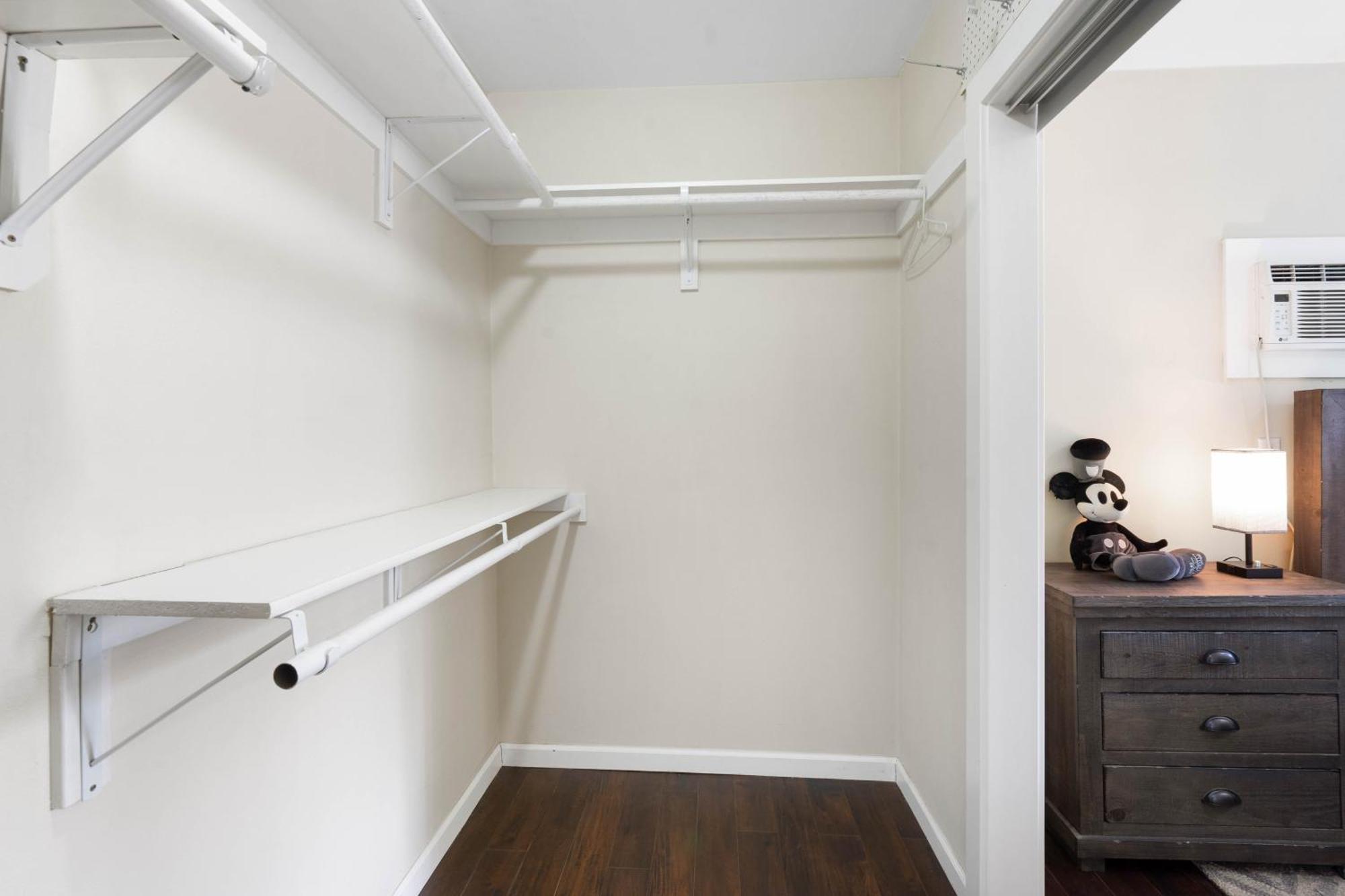 1 Bd In La Perfect For Long Term Holiday home *