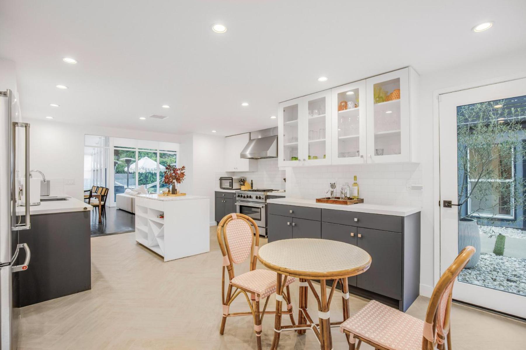 Franklin Canyon Villa *