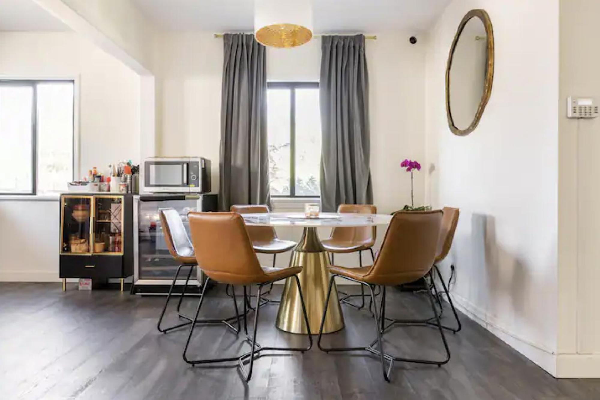Party House Heaven Homestay Los Angeles