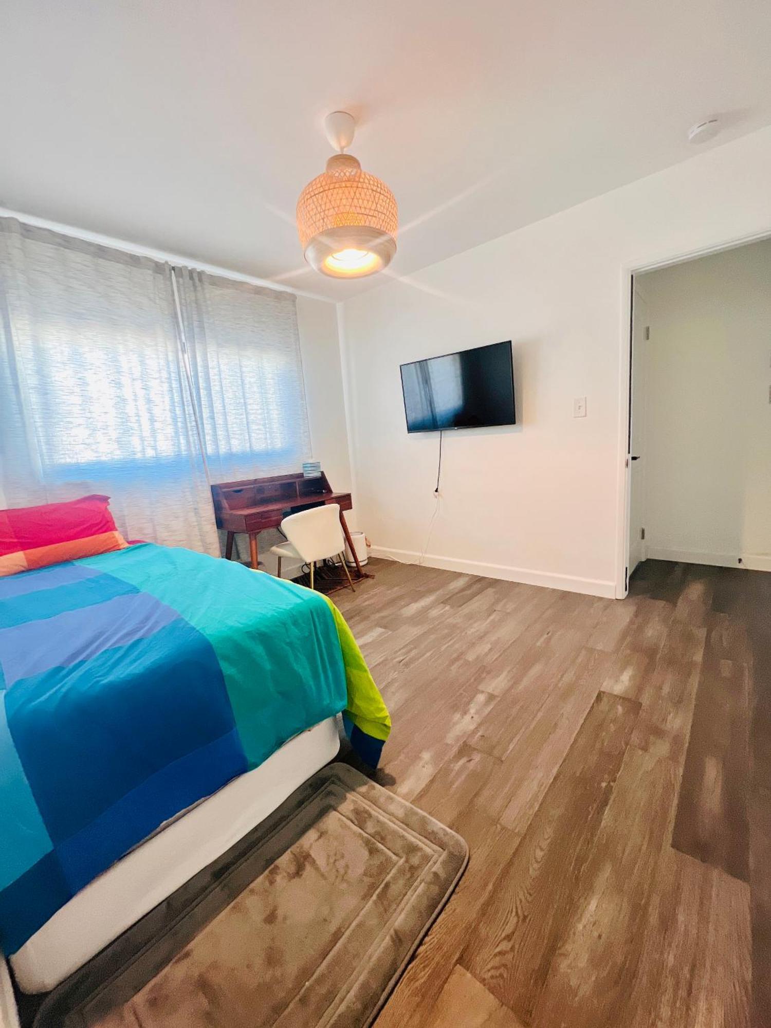 Party House Heaven Homestay Los Angeles