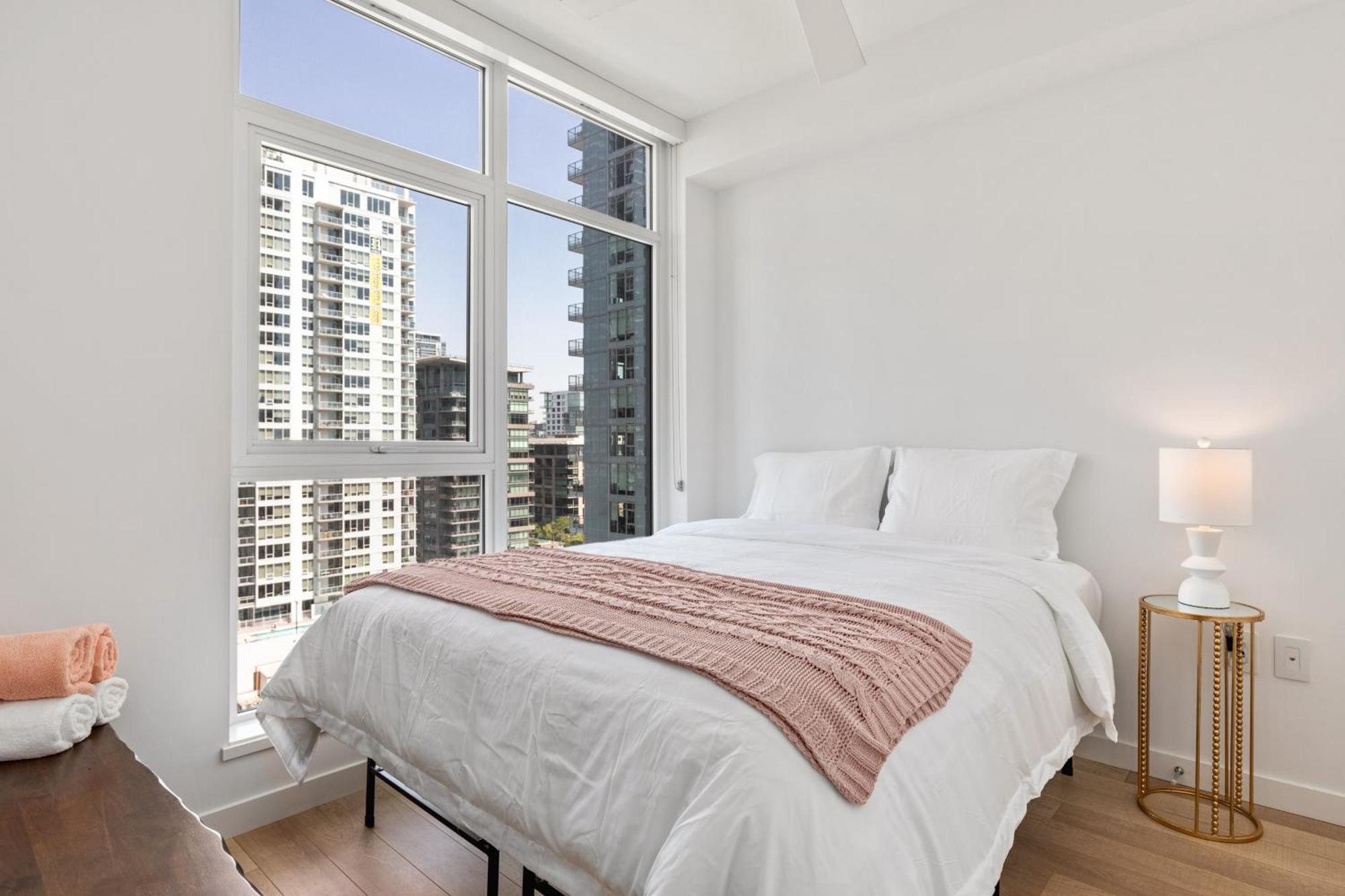 Monthier Suite, Flower & Crypto Arena, Angeles Apartment Los Angeles