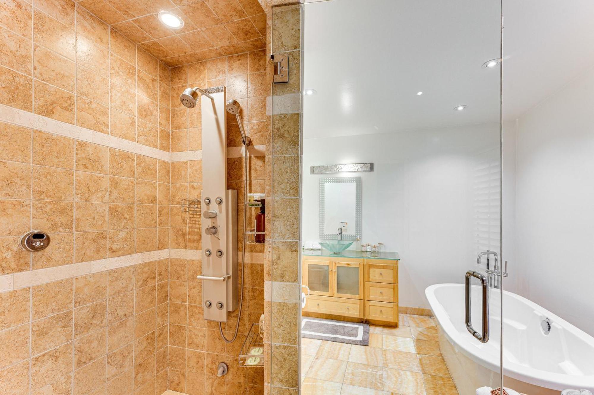 Angeles With Private Pool, Mtn And View! *