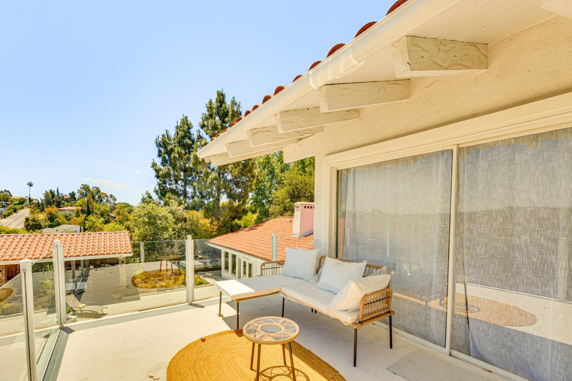 Angeles With Private Pool, Mtn And View! Holiday home Los Angeles