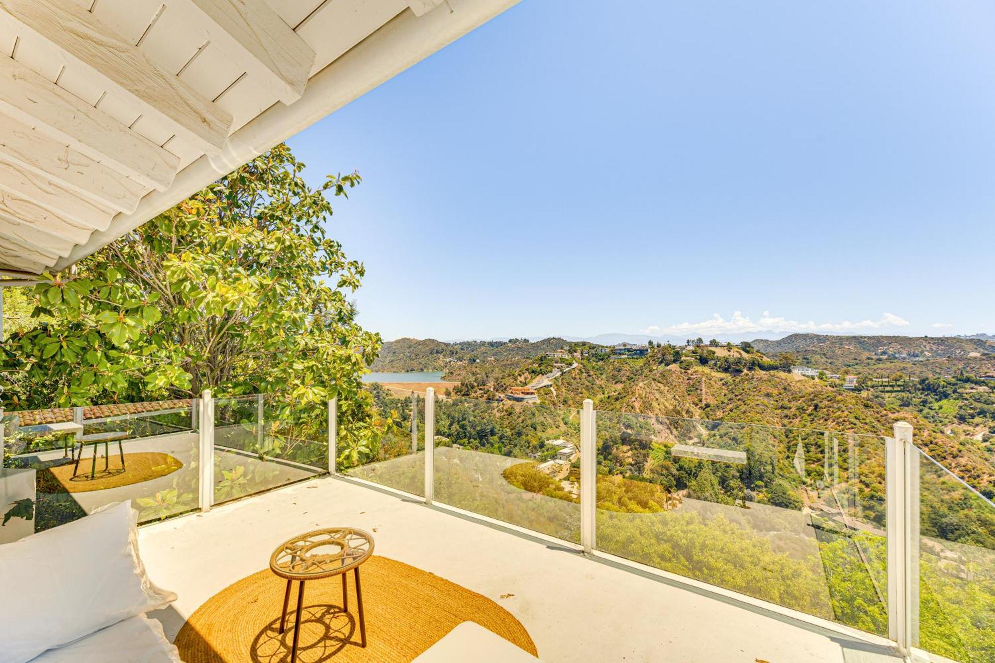 Holiday home Angeles With Private Pool, Mtn And View!