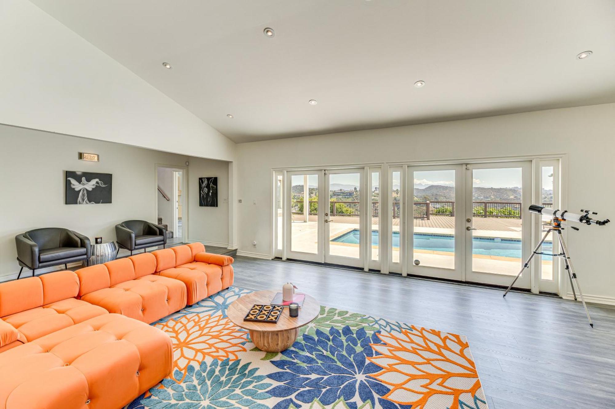 Angeles With Private Pool, Mtn And View! Holiday home *
