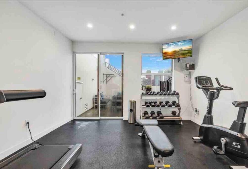 Apartment Iconic Heart Of Dtla Loft With Rooftop Pool Jacuzzi Gym Los Angeles