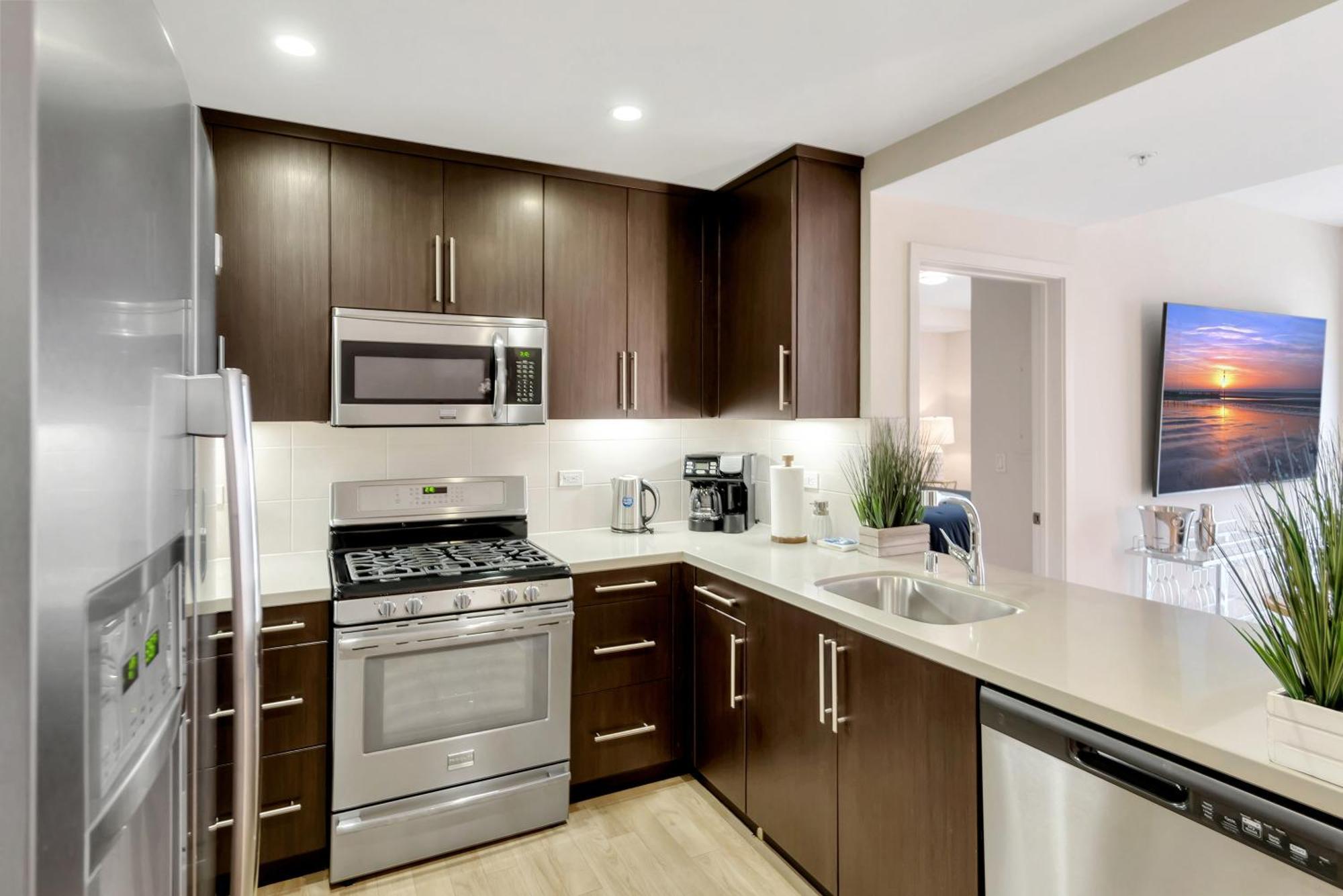 16 Not Bookable * Los Angeles