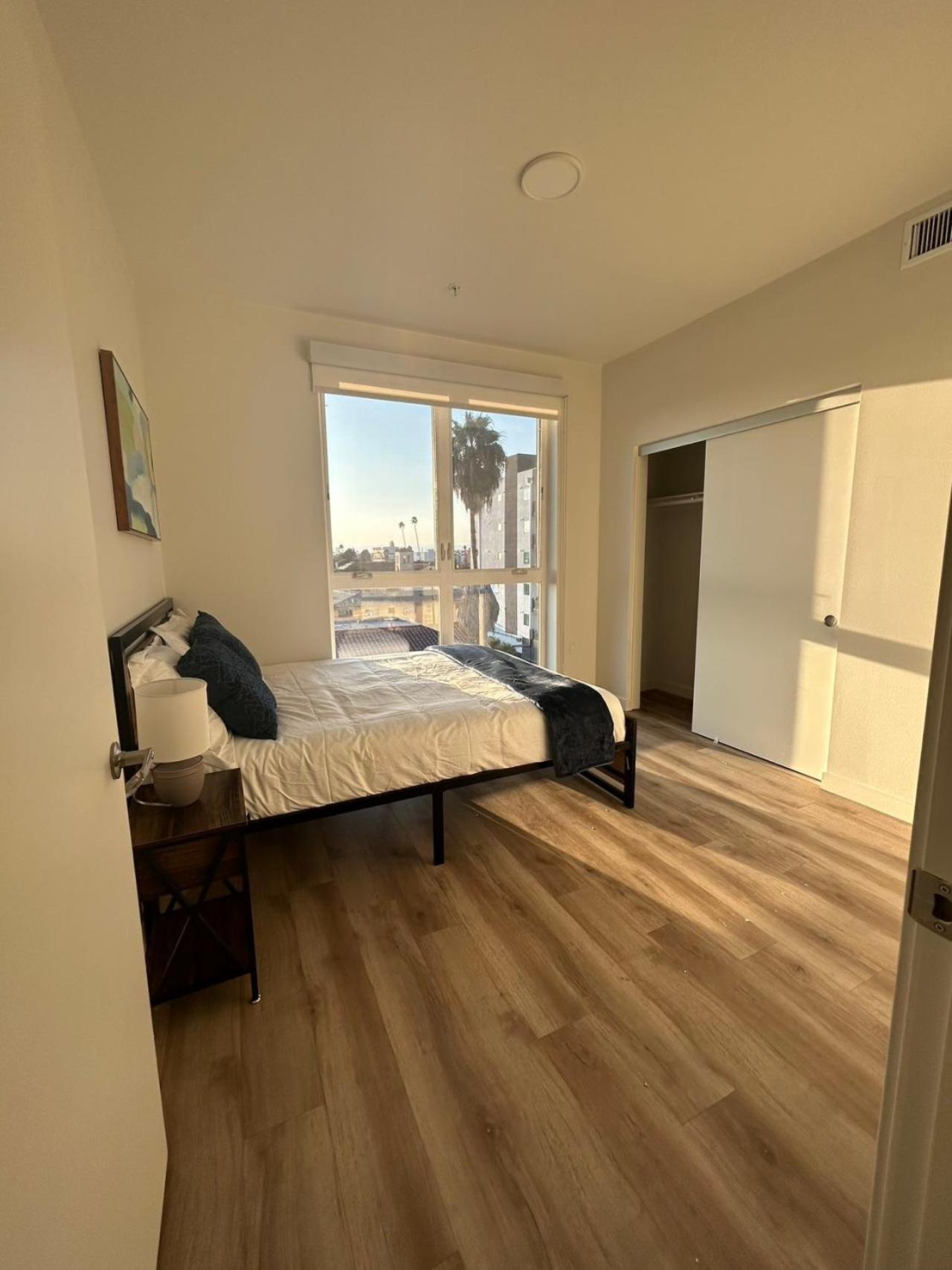 Exquisite Luxury Living In Central Hotel 4*