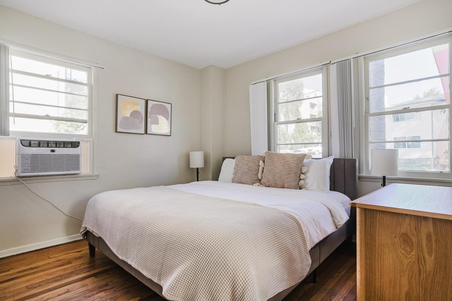 Blueground Westwood 1bd Lax-1276 Los Angeles