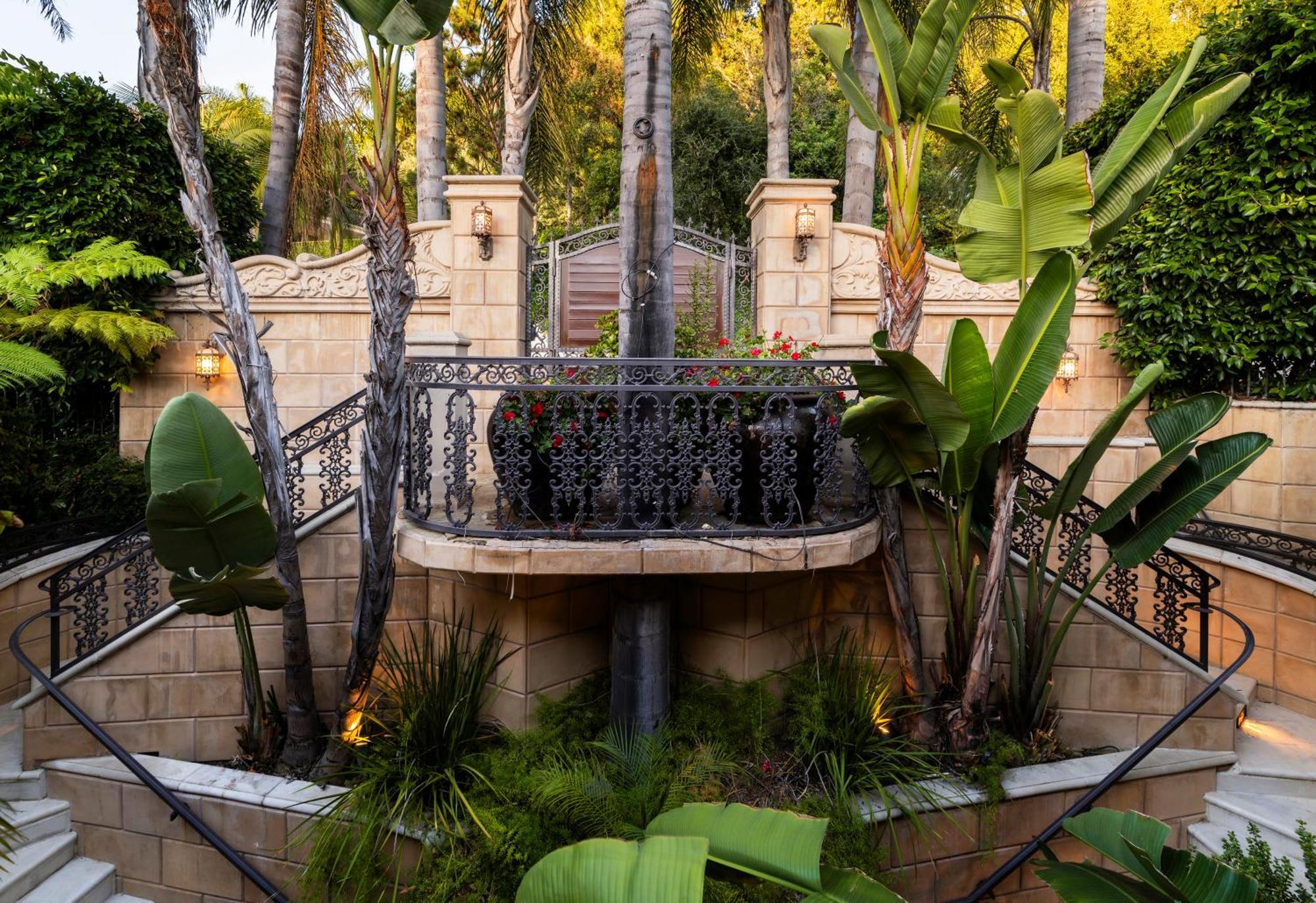 Villa Bel Air Luxury 6 Bedrooms Entire House Angeles