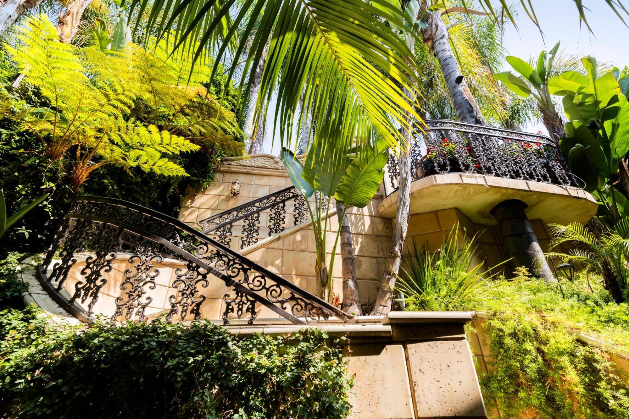Villa Bel Air Luxury 6 Bedrooms Entire House Angeles