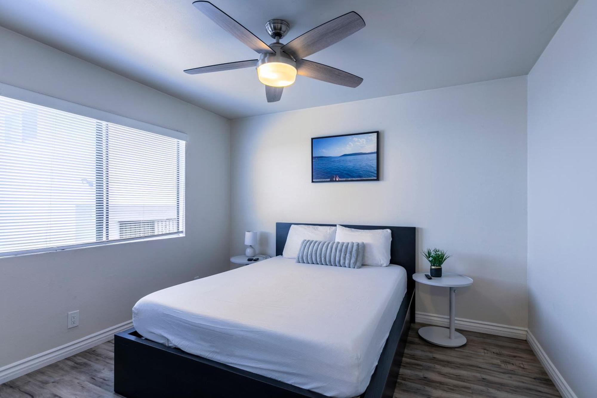 Apartment Cozy 2bdr - Entertainment, Sports, Restaurants And More! *
