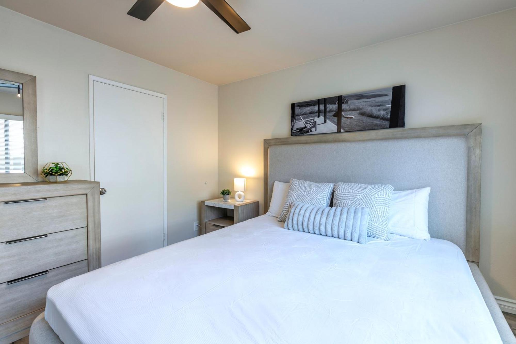 Apartment Cozy 2bdr - Entertainment, Sports, Restaurants And More! Los Angeles