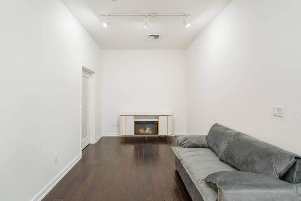 Apartment Downtown La With The Breathtaking View 2 Bedrooms And Parking Space Los Angeles