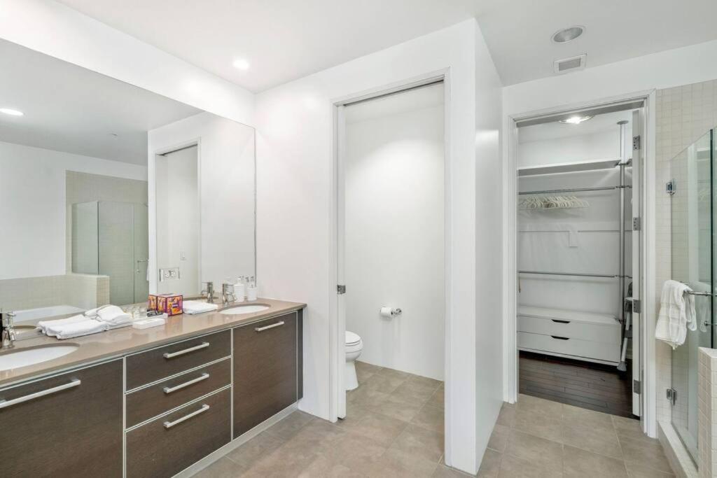 Downtown La With The Breathtaking View 2 Bedrooms And Parking Space * Los Angeles