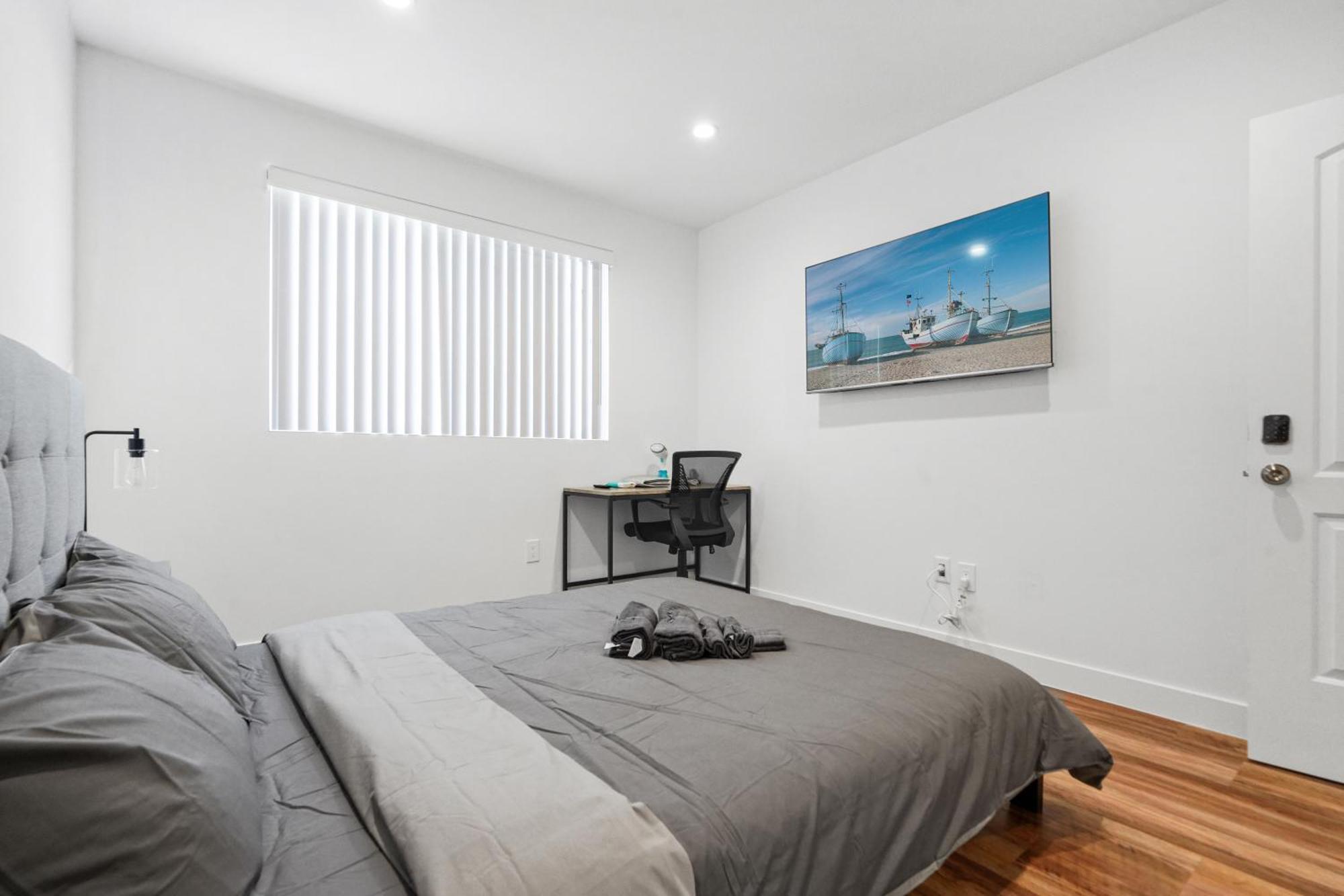 Charming Bedroom With Bathroom Bed & Breakfast Los Angeles