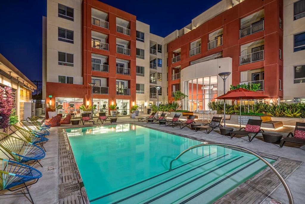 Stylish Vibes 1bd In Weho *