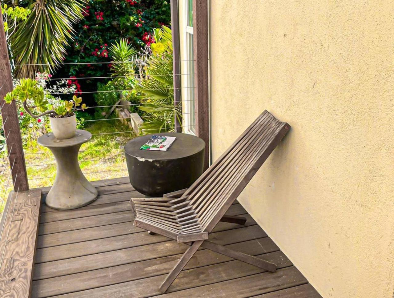 Holiday home Sunny 1br With Large Outdoor Lounge Space - Sh4lad