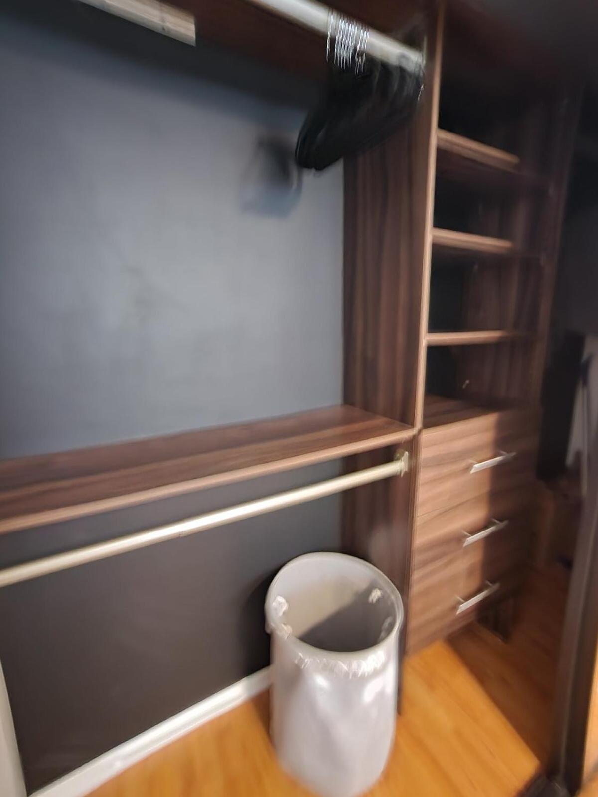 Apartment Spacious 1 Bedroom 1 Bath With Parking