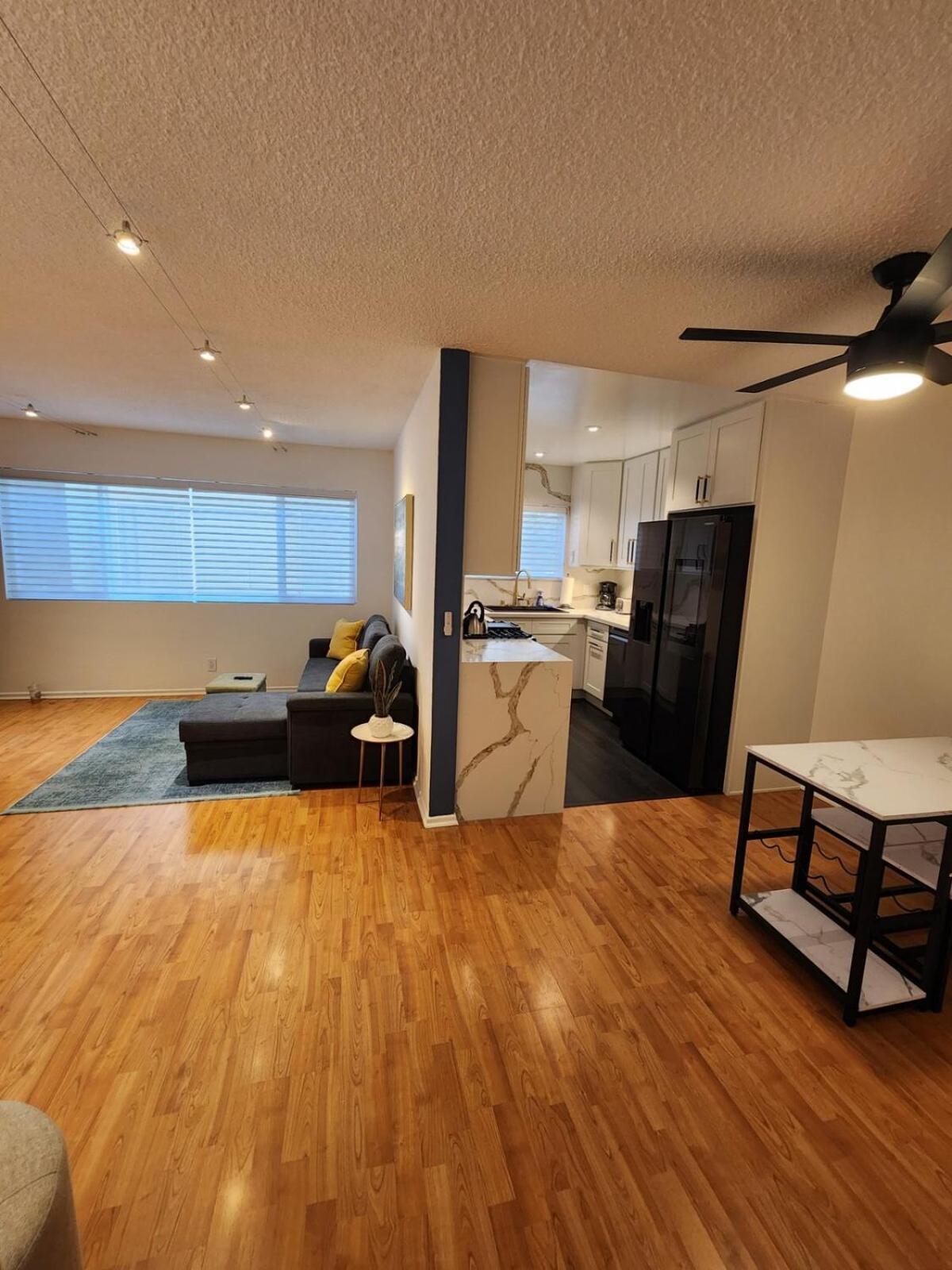 Spacious 1 Bedroom 1 Bath With Parking *