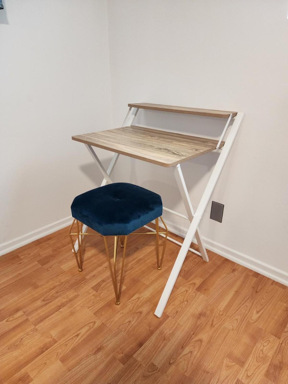 Spacious 1 Bedroom 1 Bath With Parking * Los Angeles
