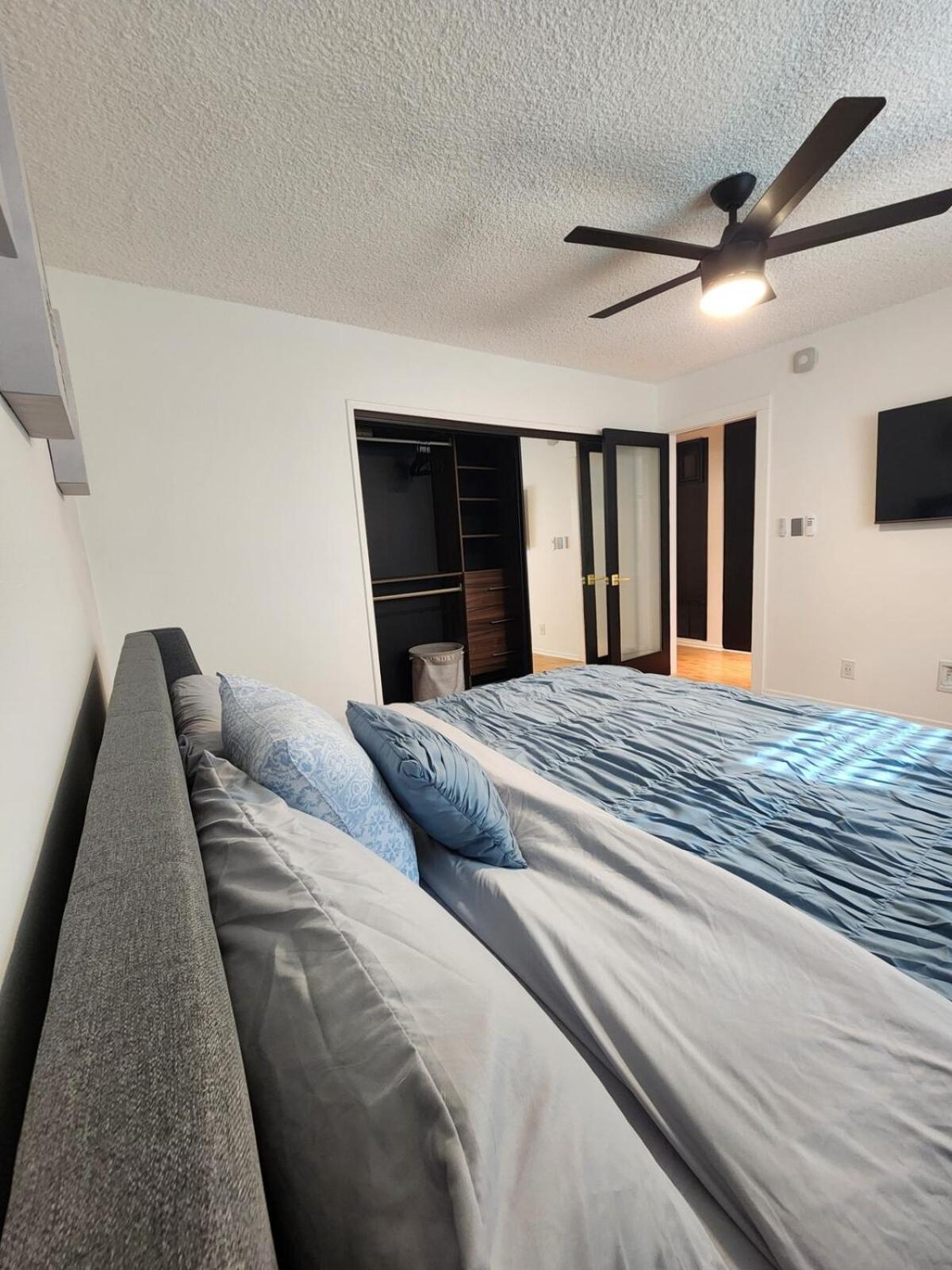 Spacious 1 Bedroom 1 Bath With Parking *
