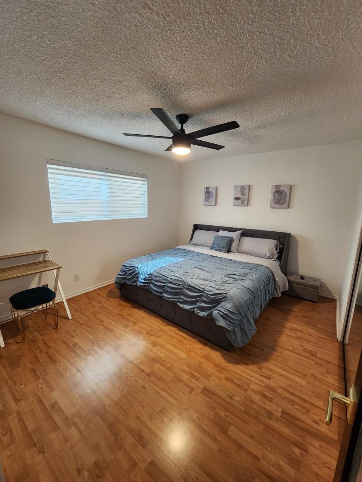 Spacious 1 Bedroom 1 Bath With Parking