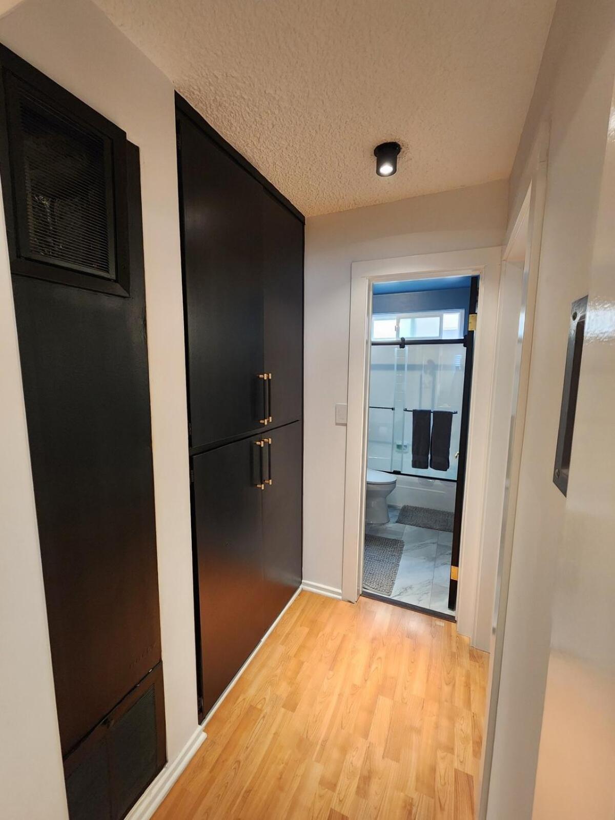 Spacious 1 Bedroom 1 Bath With Parking * Los Angeles