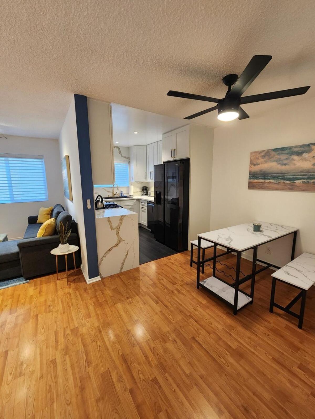 Spacious 1 Bedroom 1 Bath With Parking