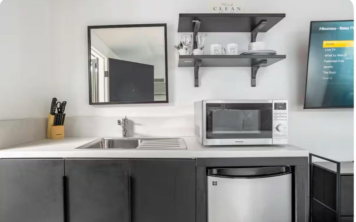 Guest house Charming One Bed One Bath Privet