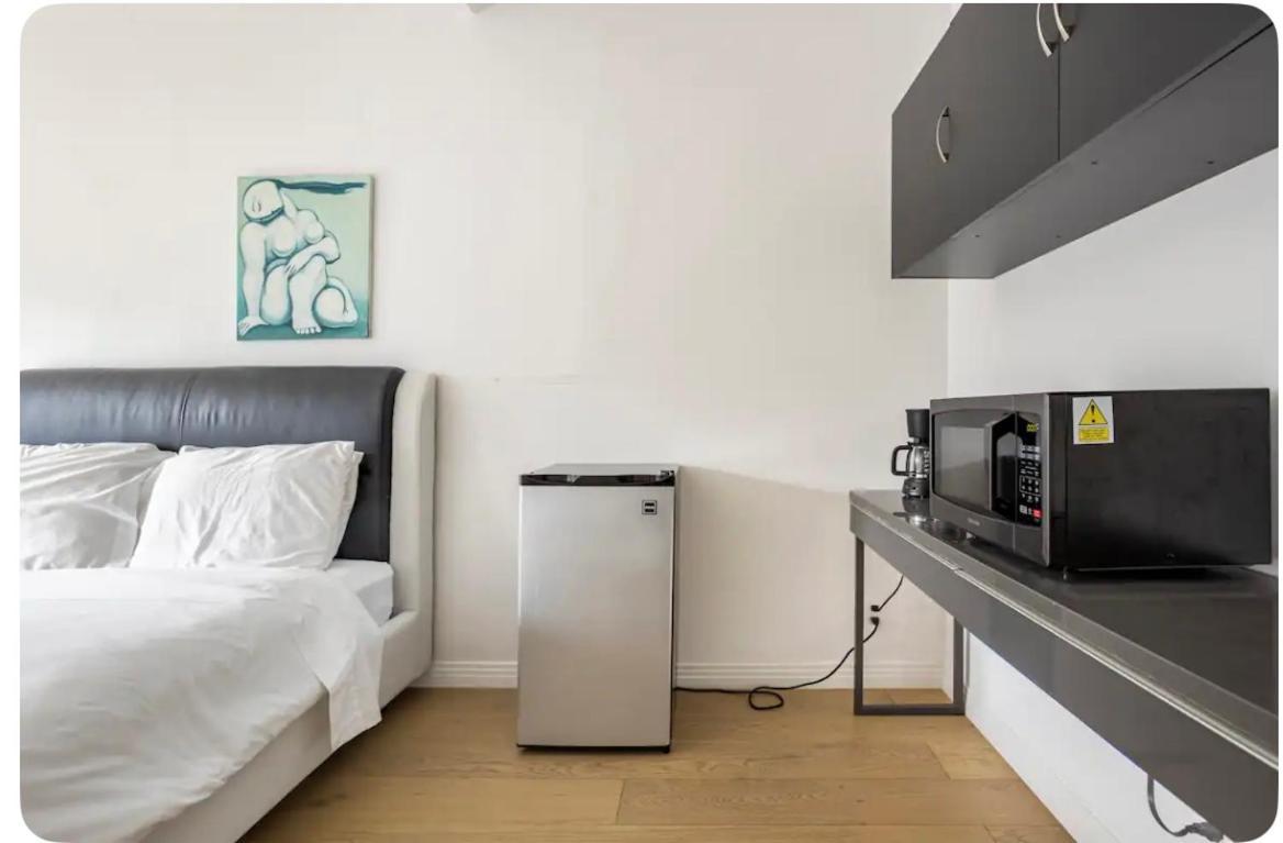 Charming One Bed One Bath Privet Los Angeles