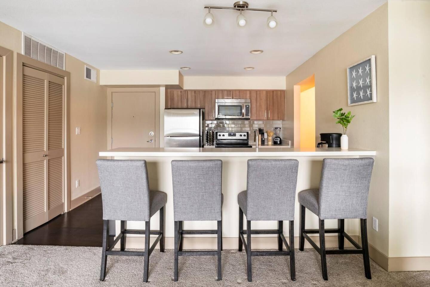 Aparthotel Harbor Views ,luxury Condo, Venice&marina Los Angeles