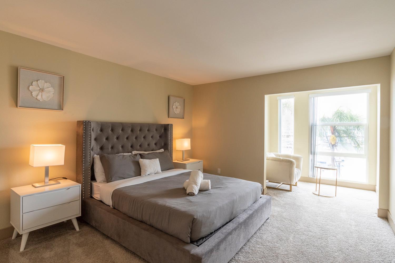 Harbor Views ,luxury Condo, Venice&marina *
