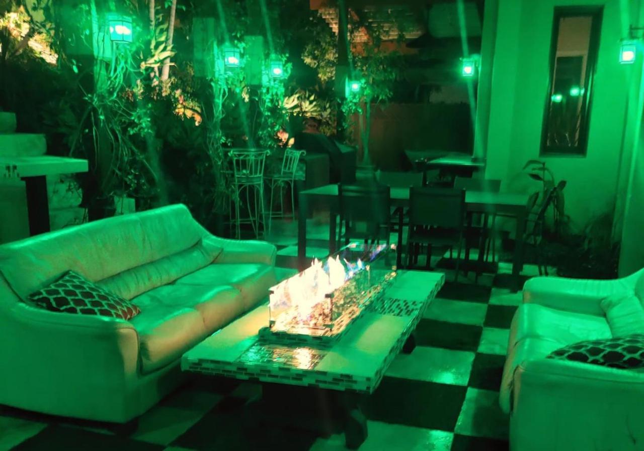 Skyhill Oasis With Hot Tub Walk To Universal Casa de férias Los Angeles