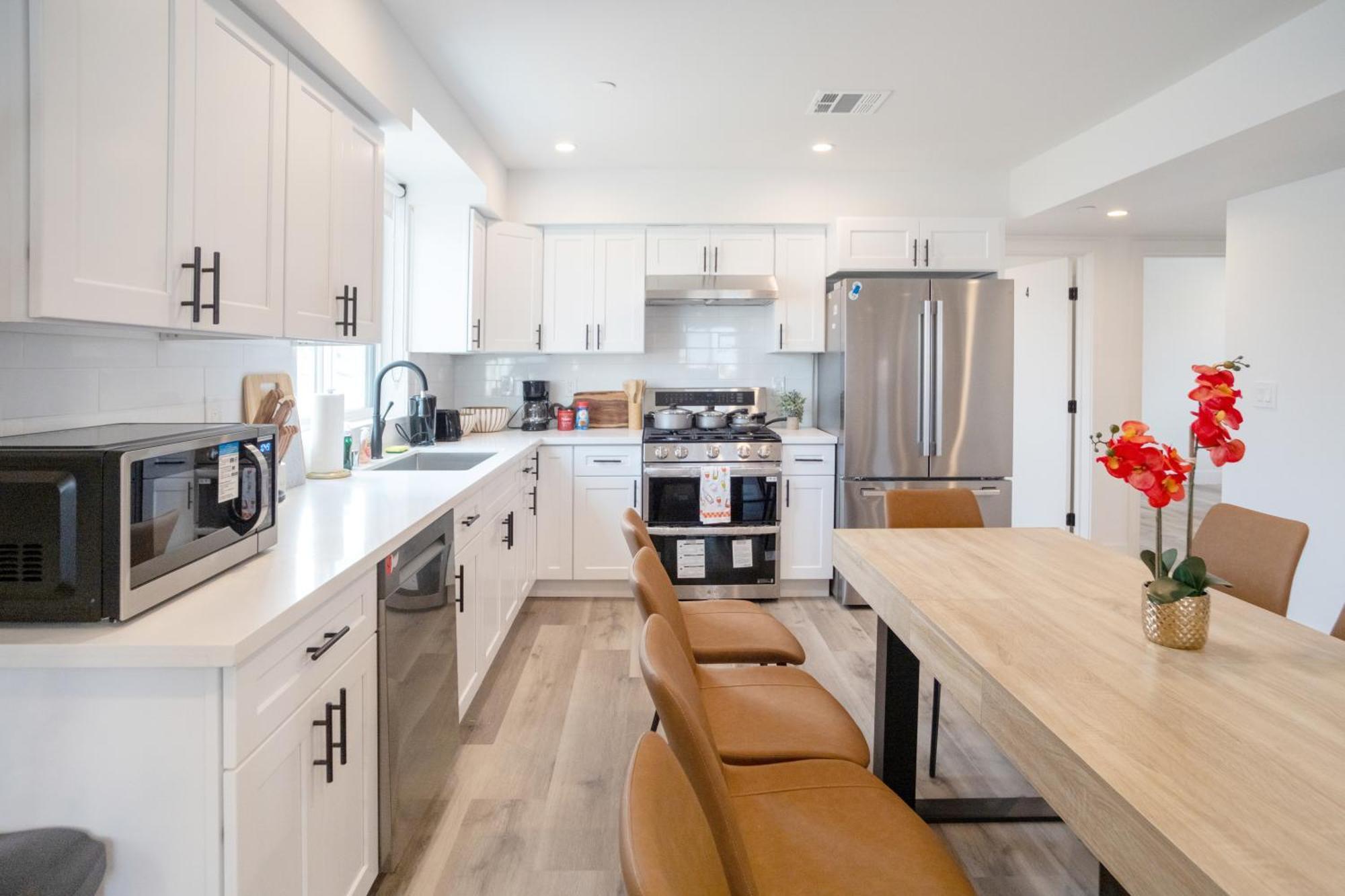 Urban Oasis In The Heart Of La Near Usc & Major Attractions Los Angeles