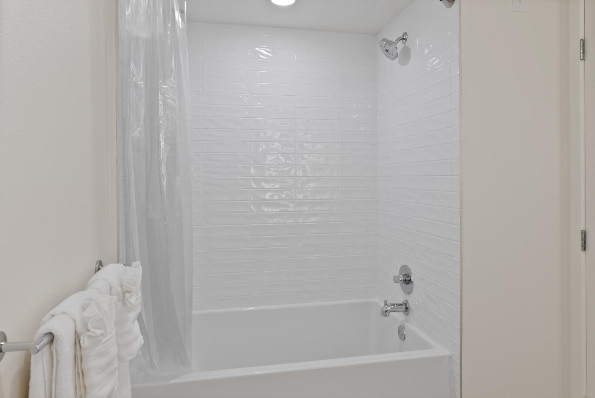 Bright On Sunset Blvd, Free Parking, Gym, And Pool Apartment Los Angeles