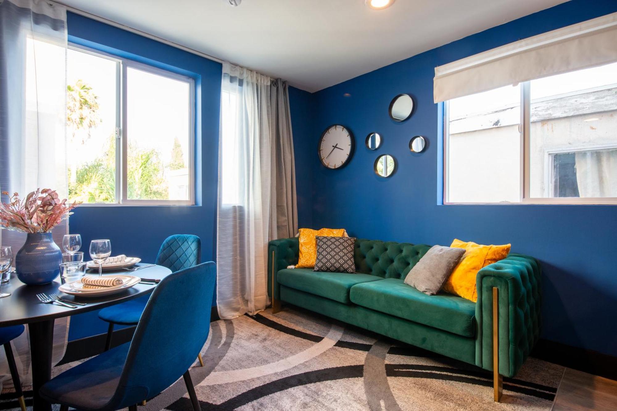 Villa Spacious Luxury In The Heart Of La! Free Parking And Jacuzzi *