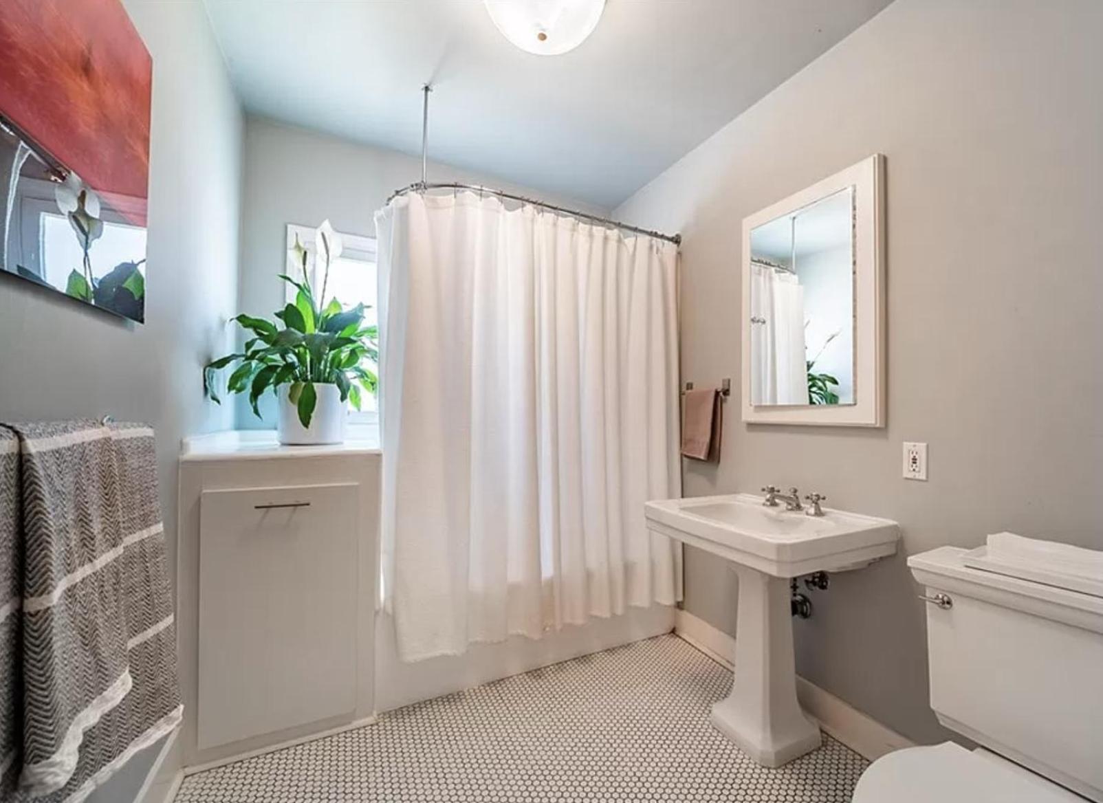 Oasis In Angeles With Heated Pool & *