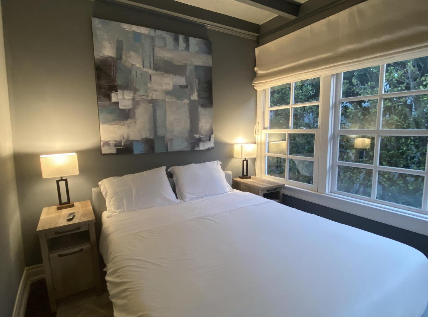 Oasis In Angeles With Heated Pool & Los Angeles