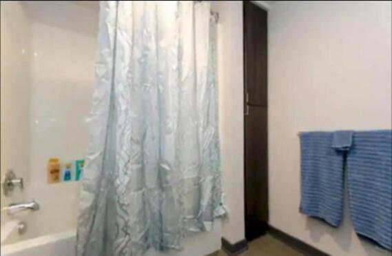 Beautiful 3br High Risepool, Rooftop Views Los Angeles