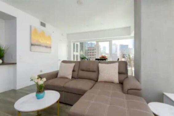 Beautiful 3br High Risepool, Rooftop Views Los Angeles