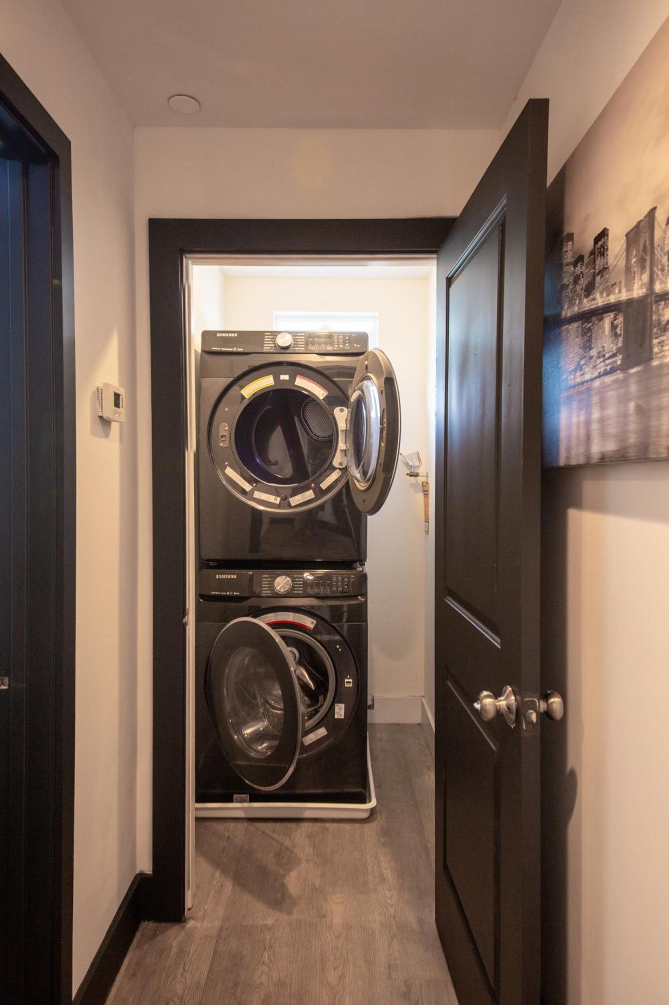 Villa Spacious Luxury In The Heart Of La! Free Parking And Jacuzzi Los Angeles