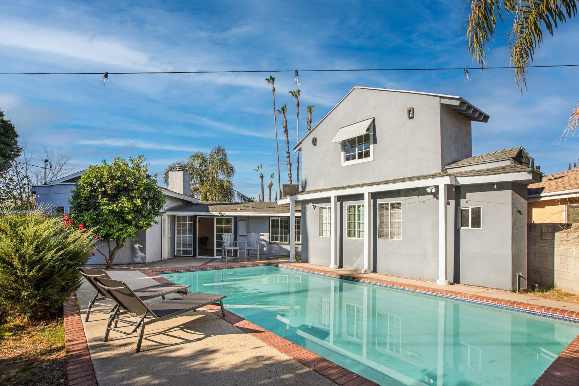Holiday home Sunny Socal Escape 3br 2ba Bright With Pool *