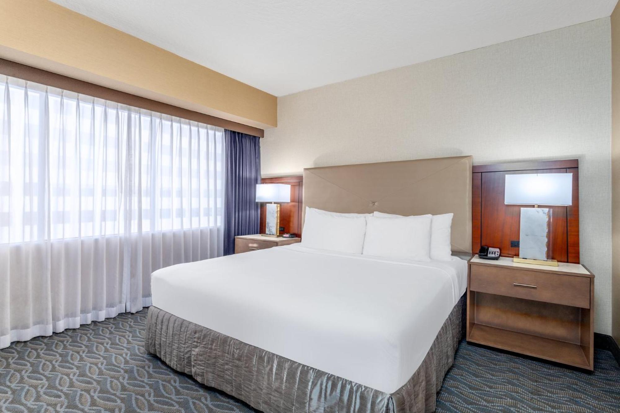 Hotel Crowne Plaza Angeles Harbor By Ihg Los Angeles