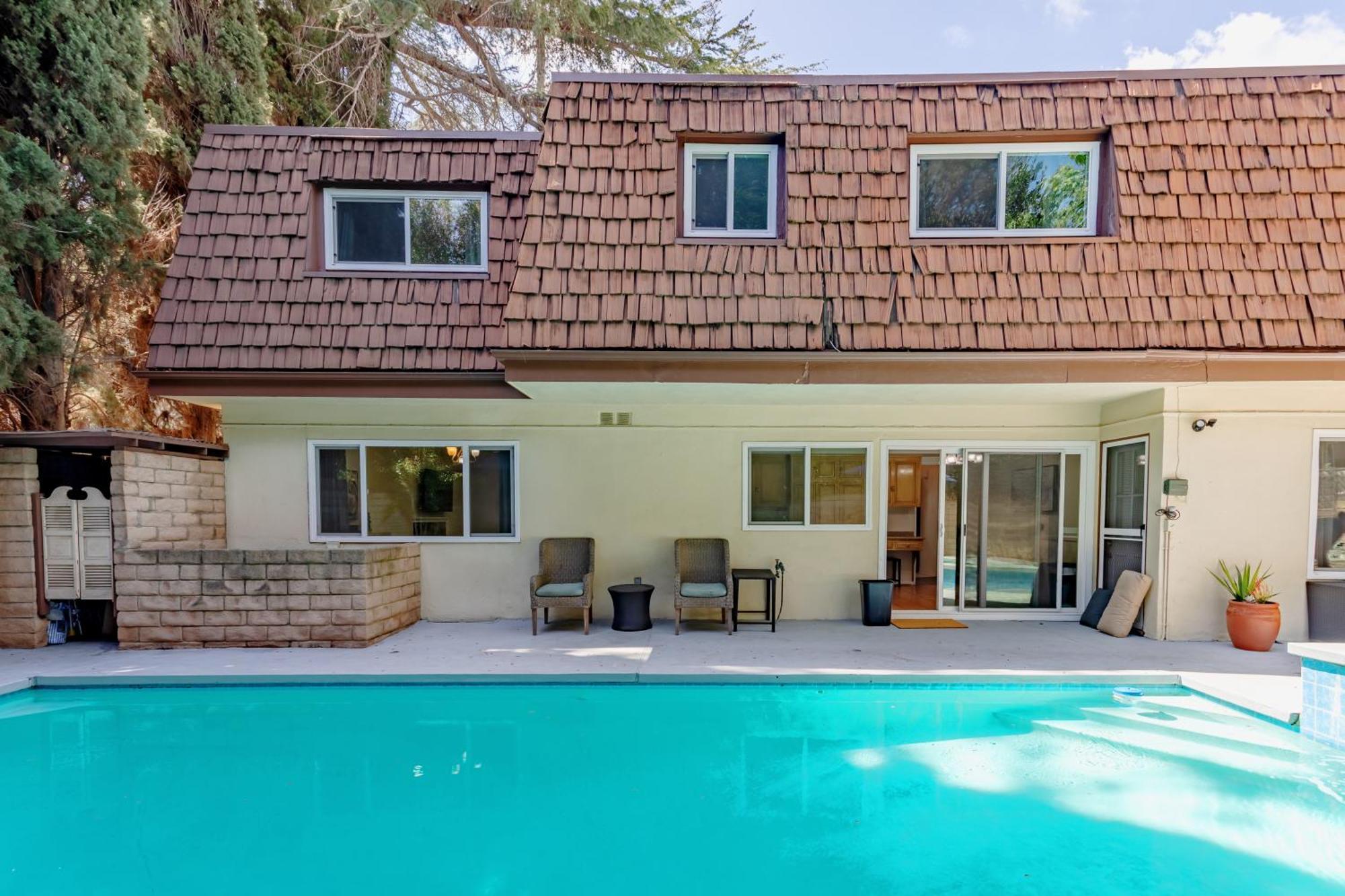 Beautiful 5 Bedroom Sleeps16 Pool Universal * Los Angeles