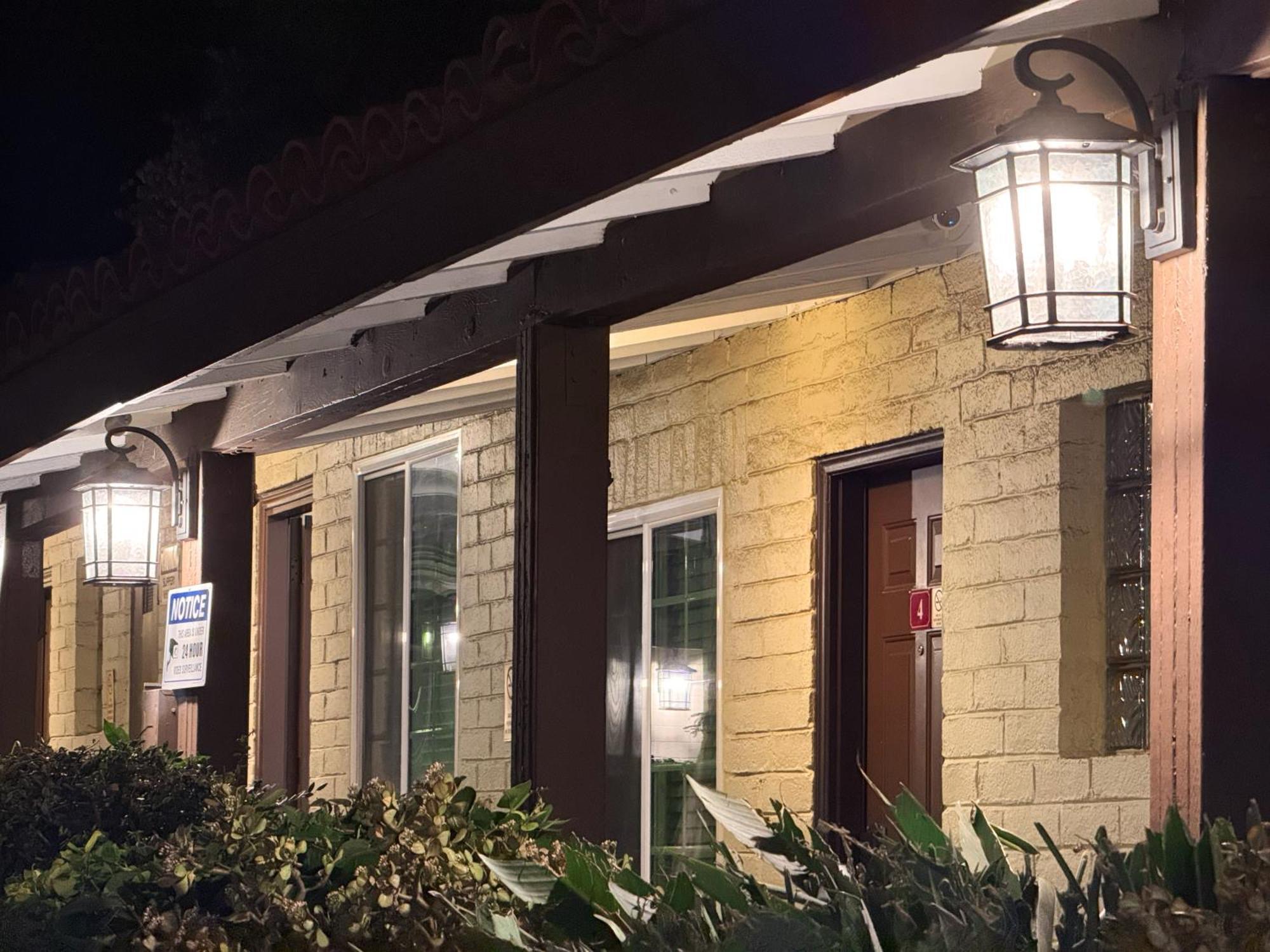 El Patio - Near Universal Hollywood Motel Los Angeles
