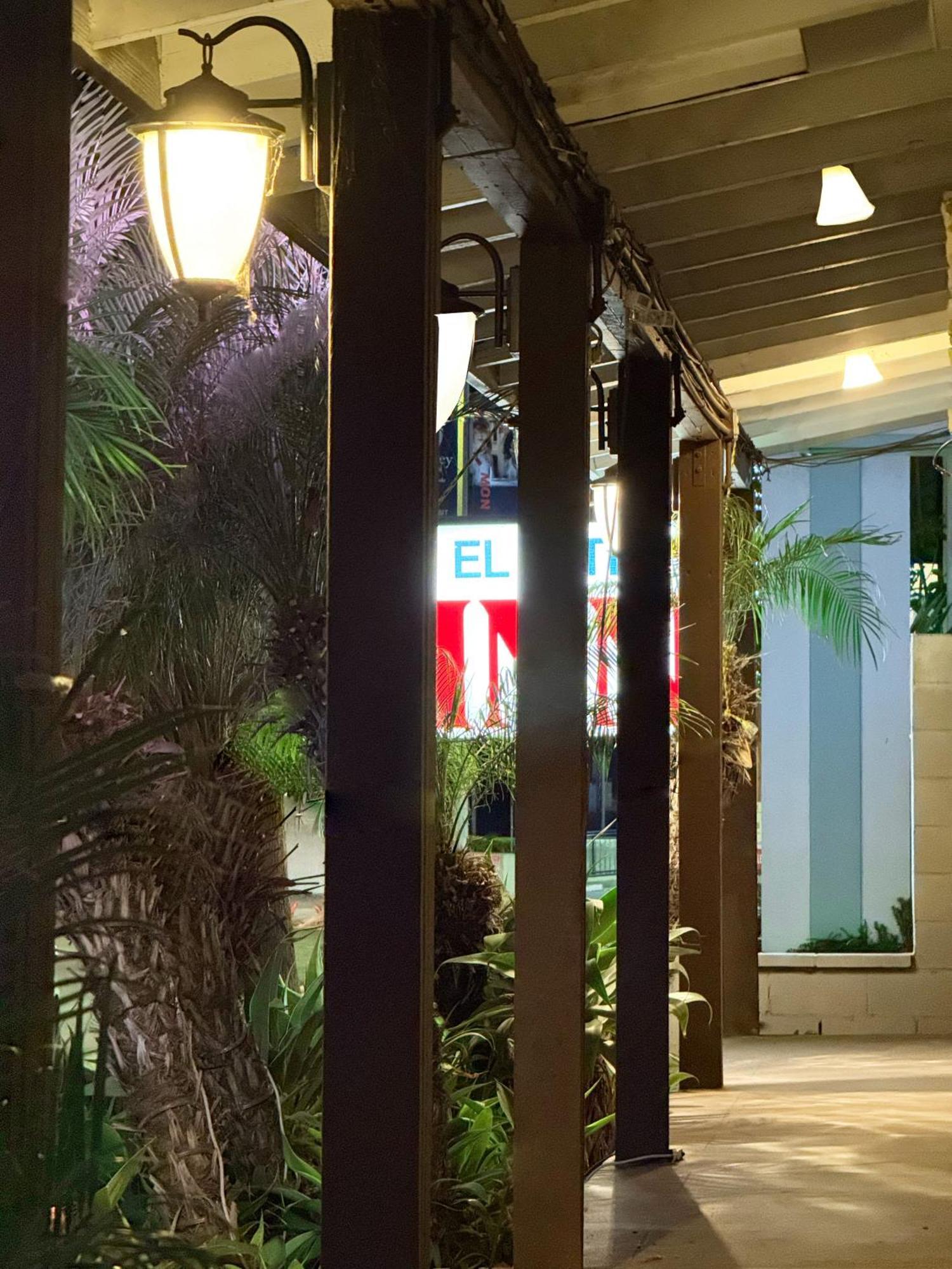 El Patio - Near Universal Hollywood Los Angeles