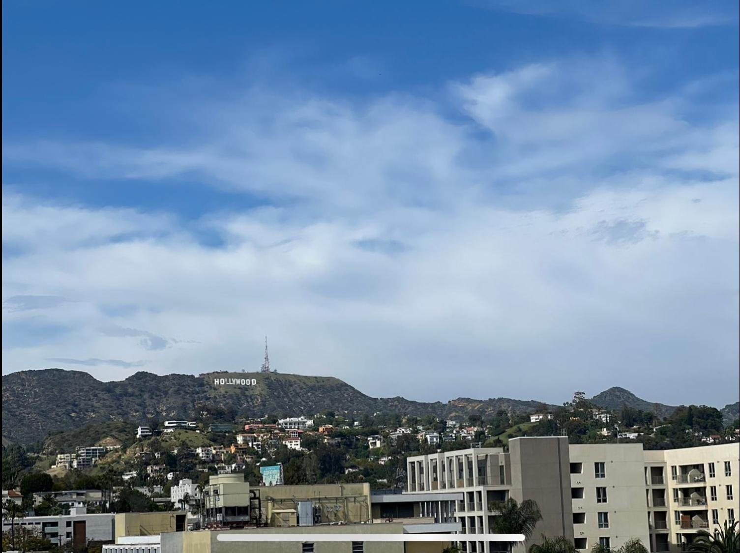 Apartment Modern Hollywood Walk Of Fame Apts- Free Parking, 360 Rooftop, Pool, Gym- Centrally Located Los Angeles